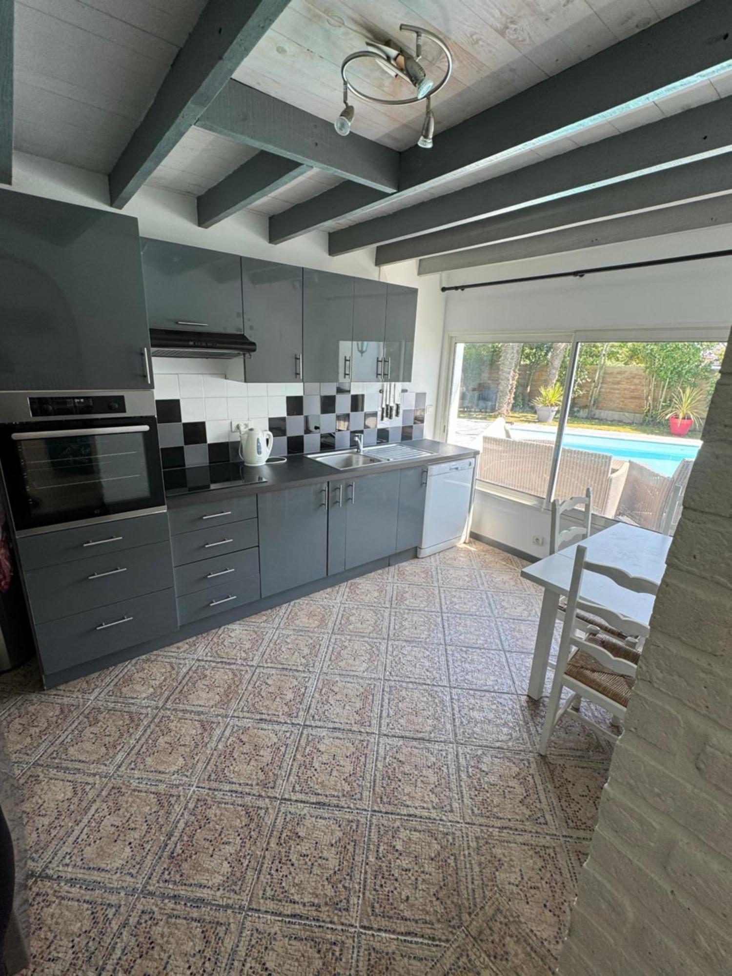 Hébergement de vacances Oasis De Serenite Avec Piscine